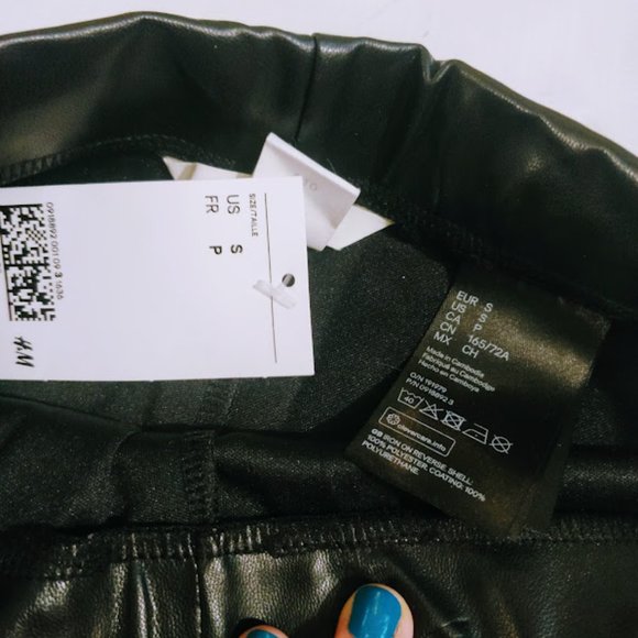 H&M PLEATHER LEGGINGS - Picture 2 of 2